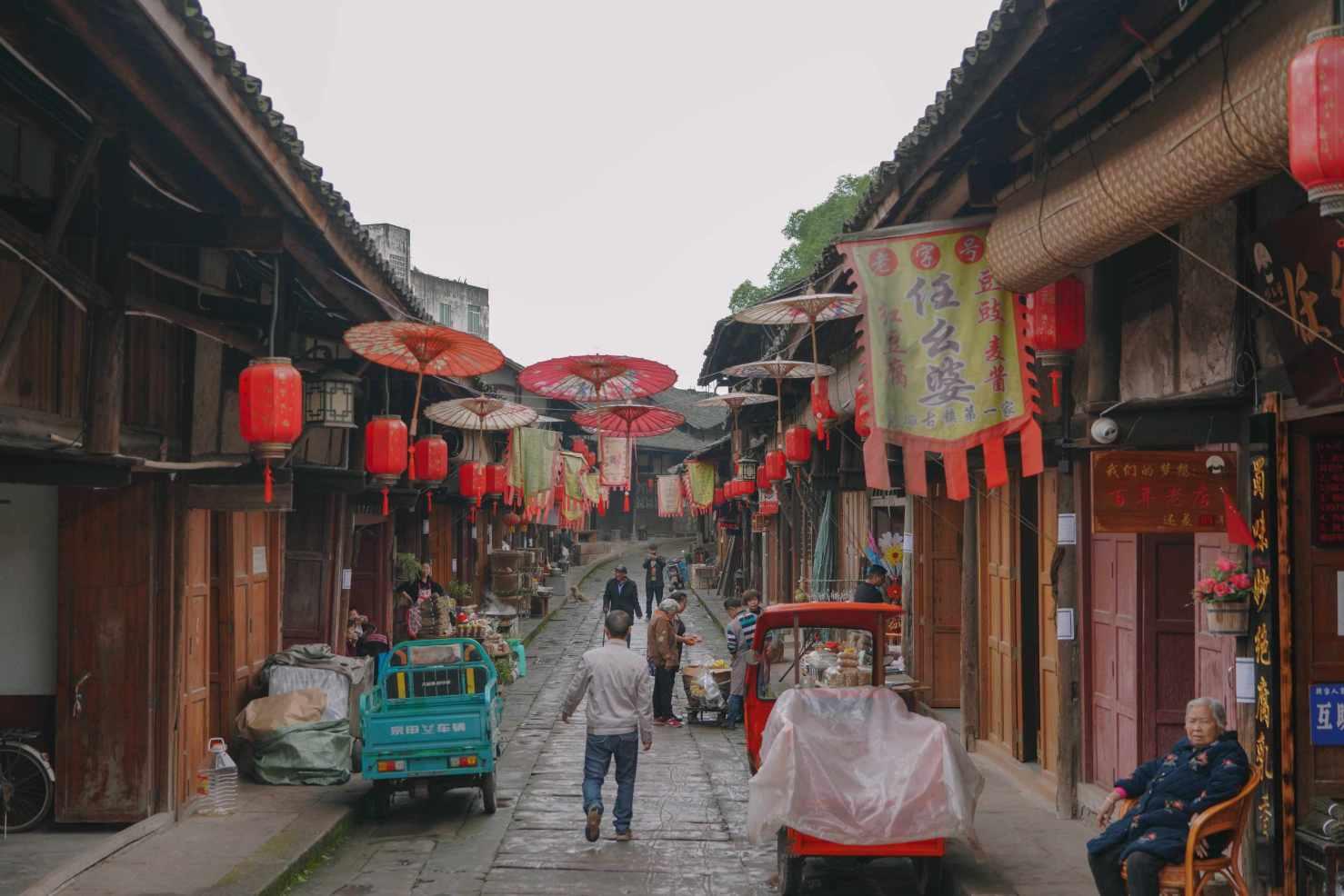 网红毅玲爸爸公开数据!三天赚117万,为女儿办满月让人泪目